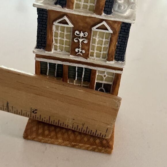 K’s Collection Figurine For Miniature Village - Picture 11 of 11